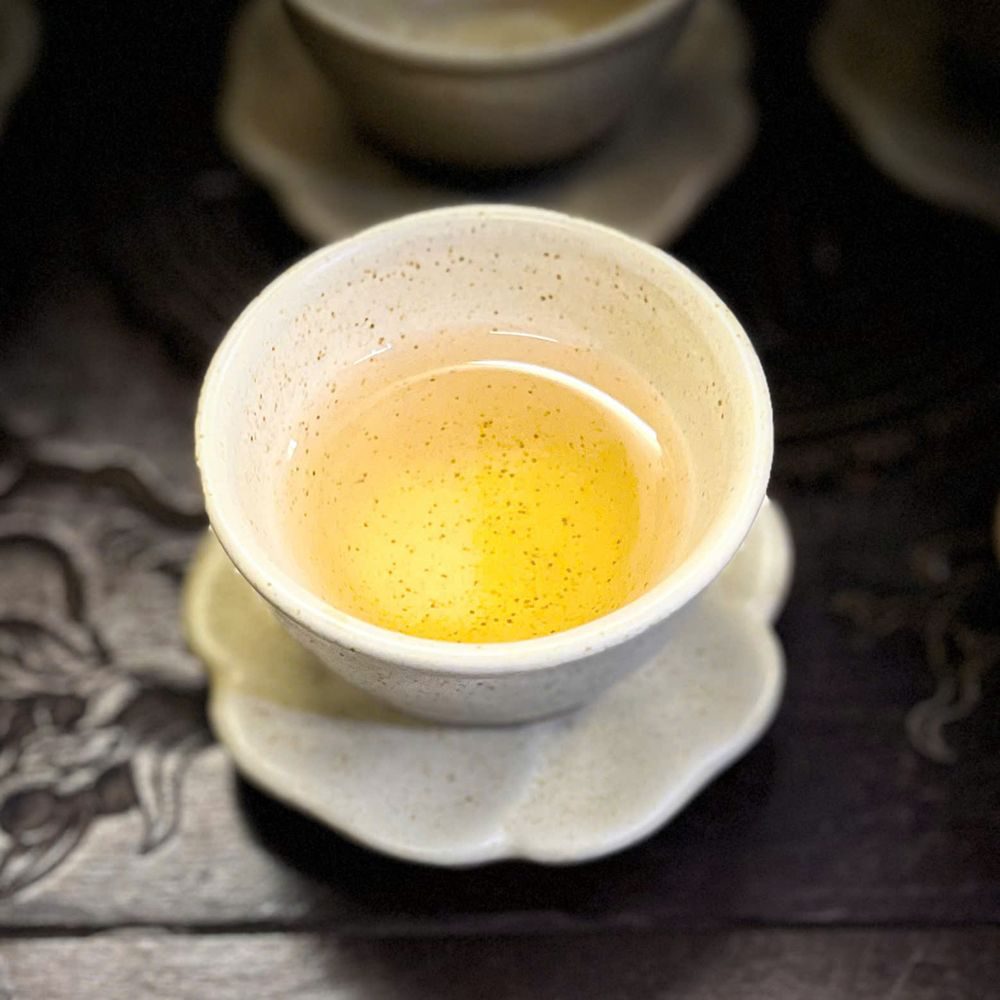 Bộ Ấm Chén Kim Sa Cát – Nghệ Nhân Ưu Tú Tô Thanh Sơn x Cao Sơn Trà
